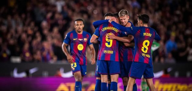 بعد صفقة جوردون.. برشلونة يسابق الزمن لإقناع هانز فليك بضم برناردو سيلفا